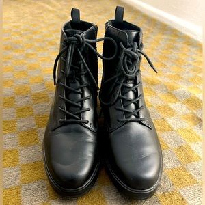 Everlane Black Boot